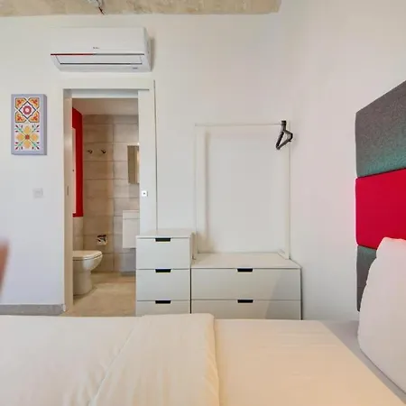Vandrerhjem Lovely House Private By Vallettastay Valletta