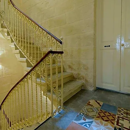 Lovely House Private By Vallettastay Vandrarhem Valletta
