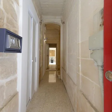 Vandrarhem Lovely House Private By Vallettastay Valletta